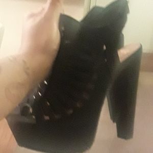 Plat form heels
